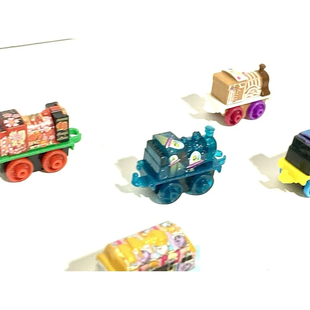 Thomas & Friends Minis Thomas Birthday Cake Sprinkles And More  Mini Train Lot